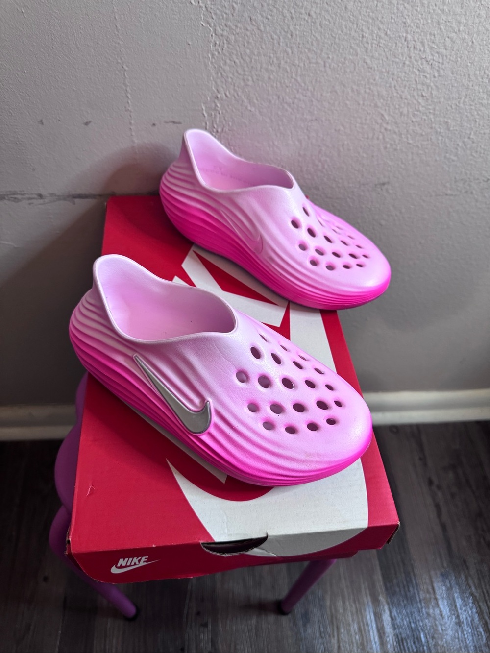 Nike Kids' Pink Gradient Foam Water Shoes with Silver Swoosh